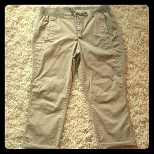 Maurices Size 11/12 Khaki Tan Cotton Crops Capris